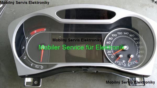 Reparatur des Armaturenbretts beim Ford Convers+