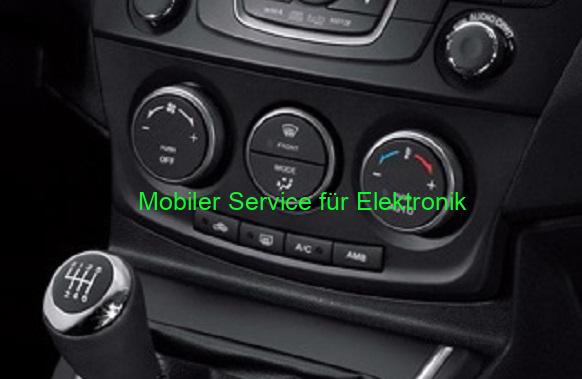 Mazda 5 - Oprava panelu klimatizácie