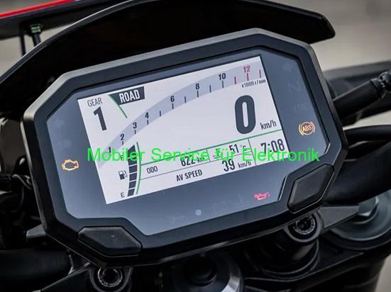 Kawasaki Z900 - Výmena displeja